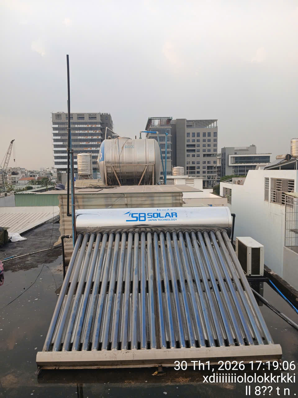 Sửa máy nước nóng tấm phẳng bị vỡ kính cường lực tại Huyện Cần Giờ: Chuyên gia kỹ thuật giải đáp