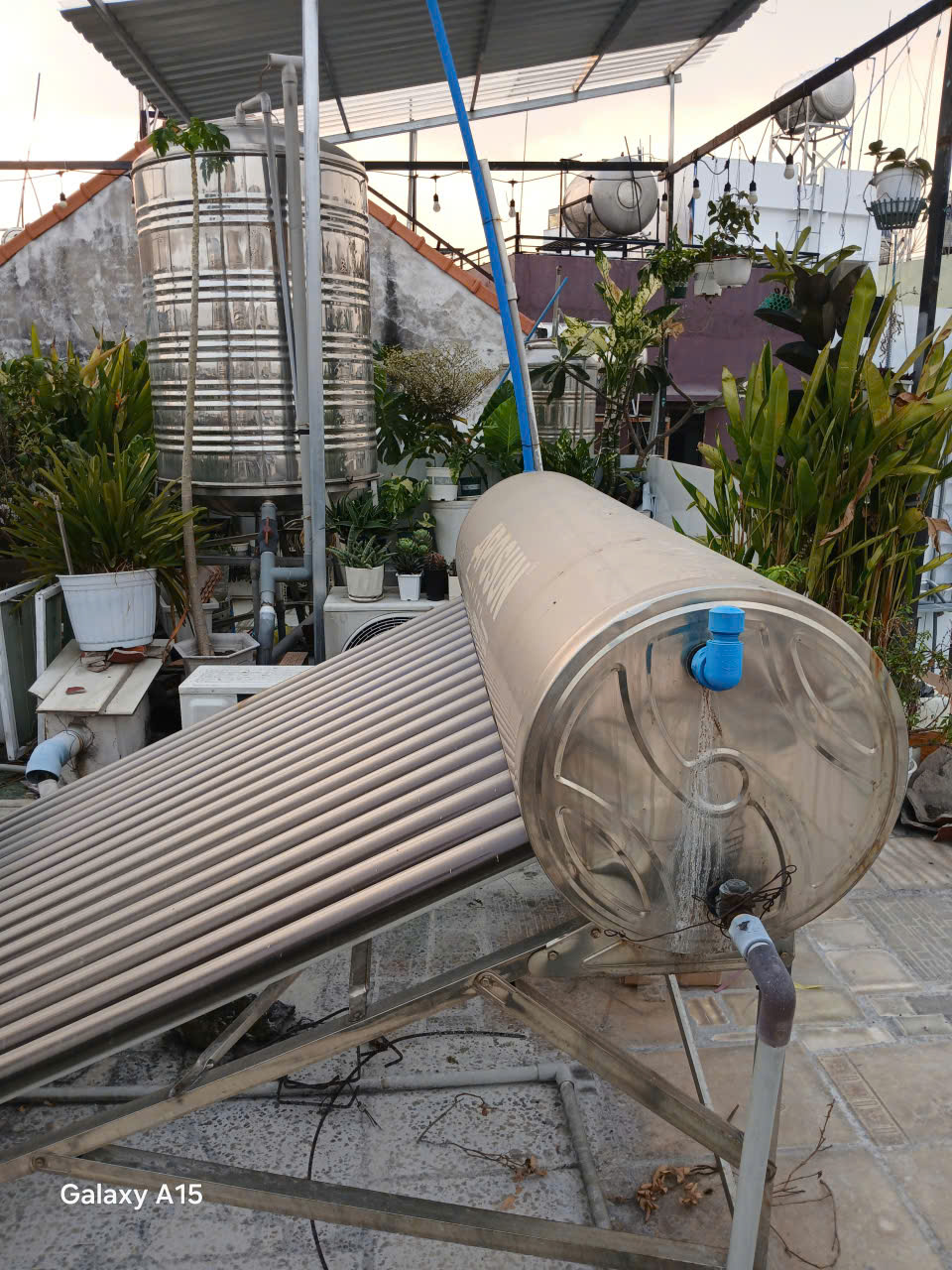 Nước nóng ấm nhẹ không đủ nhiệt độ tắm tại Khu đô thị Phú Mỹ Hưng - Quận 7: Nguyên nhân và giải pháp