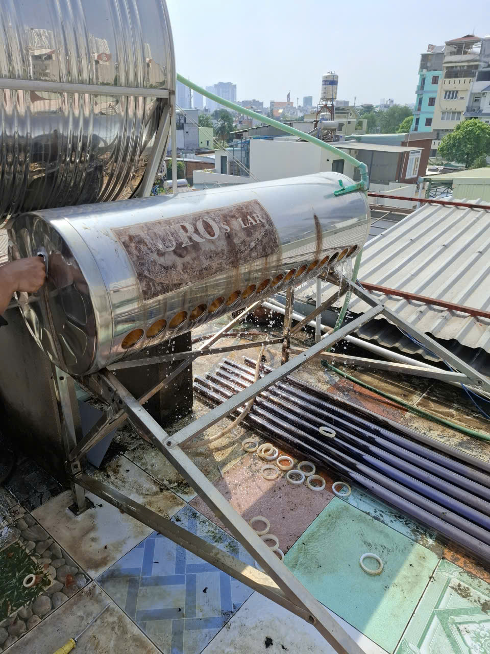 Khắc phục lỗi máy Sơn Hà không nóng tại Huyện Nhơn Trạch: Giải pháp chuyên sâu từ kỹ sư năng lượng mặt trời