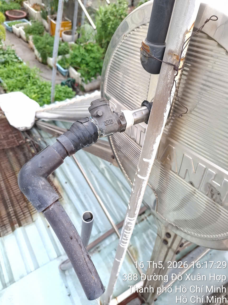 Giảm Áp Nước Bằng Bồn Nước Phụ - Lắp Đặt tại Quận 3